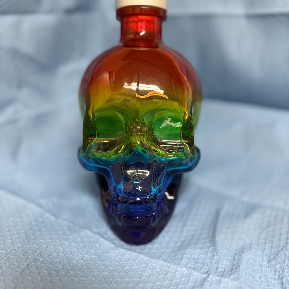 Crystal Head Vodka PRIDE Special Edition 70 cl Canada, 2021) [EMPTY BOTTLE]